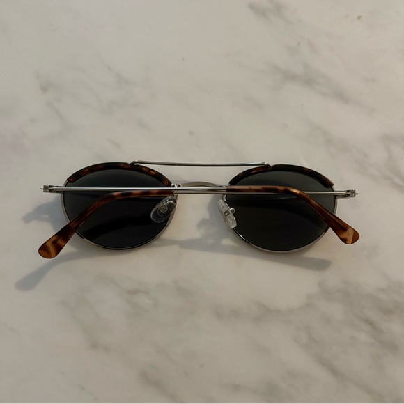 Free People Retro Bohemian Bradley Tortoise Round Aviator Sunglasses - Picture 4 of 9